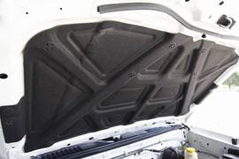 2013款郑州日产锐骐2.2T四驱试驾实拍