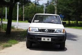 2013款郑州日产锐骐2.2T四驱试驾实拍