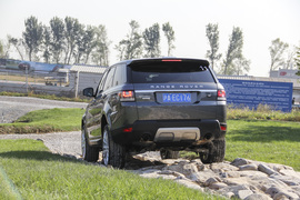 2014款路虎揽胜运动版试驾图解