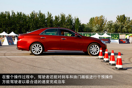 操控见长/配置升级！试驾一汽丰田新锐志