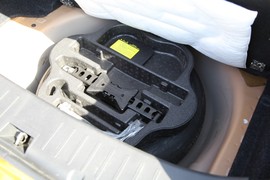 比亚迪秦高清实拍