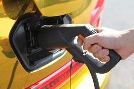 比亚迪秦高清实拍