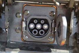 比亚迪秦高清实拍