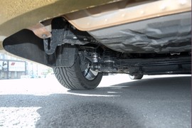 比亚迪秦高清实拍