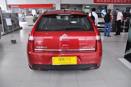 2013款雪铁龙世嘉两厢1.6L手动乐尚型