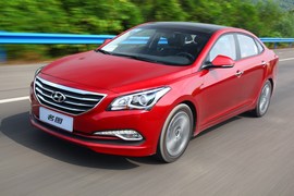 北京现代名图1.8L试驾