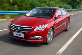 北京现代名图1.8L试驾