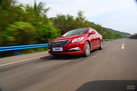 北京现代名图1.8L试驾