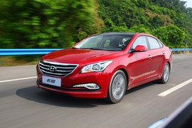 北京现代名图1.8L试驾