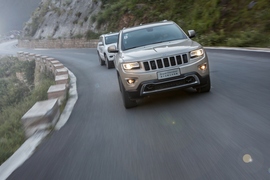 2014款3.0L大切诺基试驾