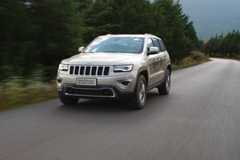 2014款3.0L大切诺基试驾