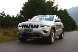 2014款3.0L大切诺基试驾