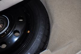 2013款海马普力马1.6L