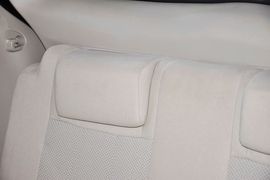 2013款海马普力马1.6L