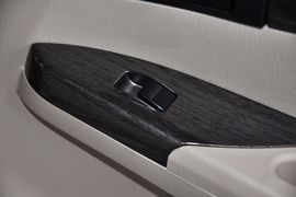 2013款海马普力马1.6L