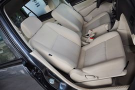 2013款海马普力马1.6L