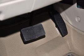 2013款海马普力马1.6L