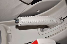 2013款海马普力马1.6L