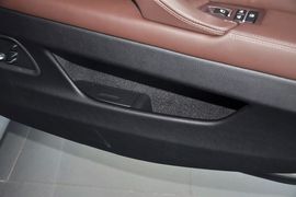 2014款宝马530Li豪华设计套装