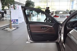 2014款宝马530Li豪华设计套装
