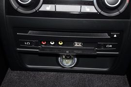 2014款宝马530Li豪华设计套装
