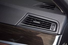 2014款宝马530Li豪华设计套装