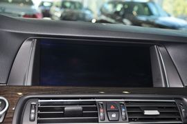 2014款宝马530Li豪华设计套装