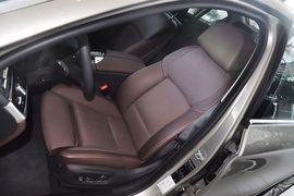 2014款宝马530Li豪华设计套装