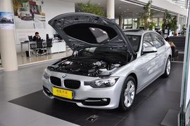 2013款华晨宝马316i运动设计套装