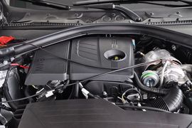 2013款华晨宝马316i运动设计套装