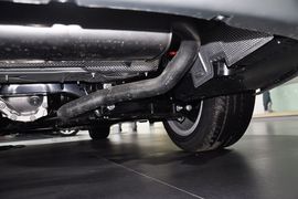 2013款华晨宝马316i运动设计套装