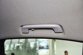 2013款华晨宝马316i运动设计套装