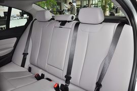 2013款华晨宝马316i运动设计套装