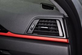 2013款华晨宝马316i运动设计套装