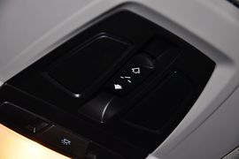 2013款华晨宝马316i运动设计套装