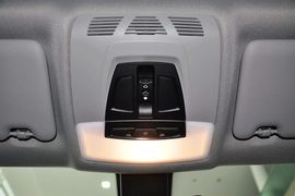 2013款华晨宝马316i运动设计套装