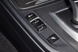 2013款华晨宝马316i运动设计套装