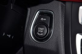 2013款华晨宝马316i运动设计套装