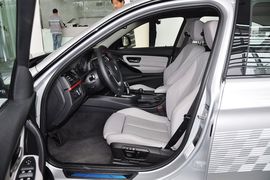 2013款华晨宝马316i运动设计套装