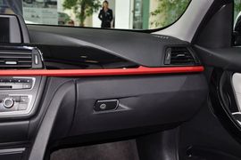 2013款华晨宝马316i运动设计套装