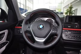 2013款华晨宝马316i运动设计套装