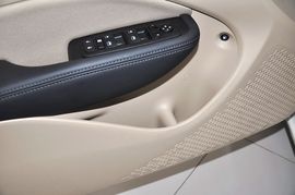 2012款菲亚特菲翔1.4T自动悦享版