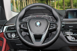 2018款宝马528Li