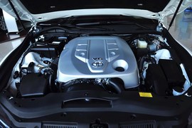 2013款丰田锐志2.5V尚锐版