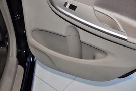 2013款丰田卡罗拉1.6L