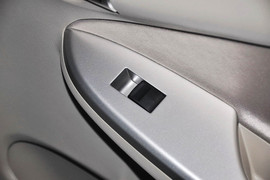 2013款丰田卡罗拉1.6L