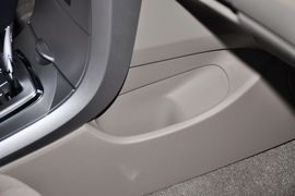 2013款丰田卡罗拉1.6L