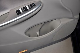 2013款丰田卡罗拉1.6L
