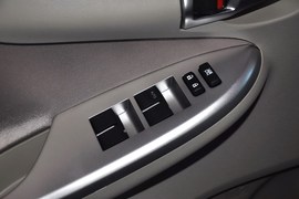 2013款丰田卡罗拉1.6L