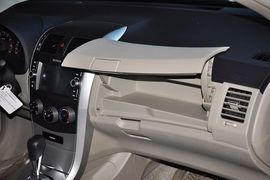 2013款丰田卡罗拉1.6L